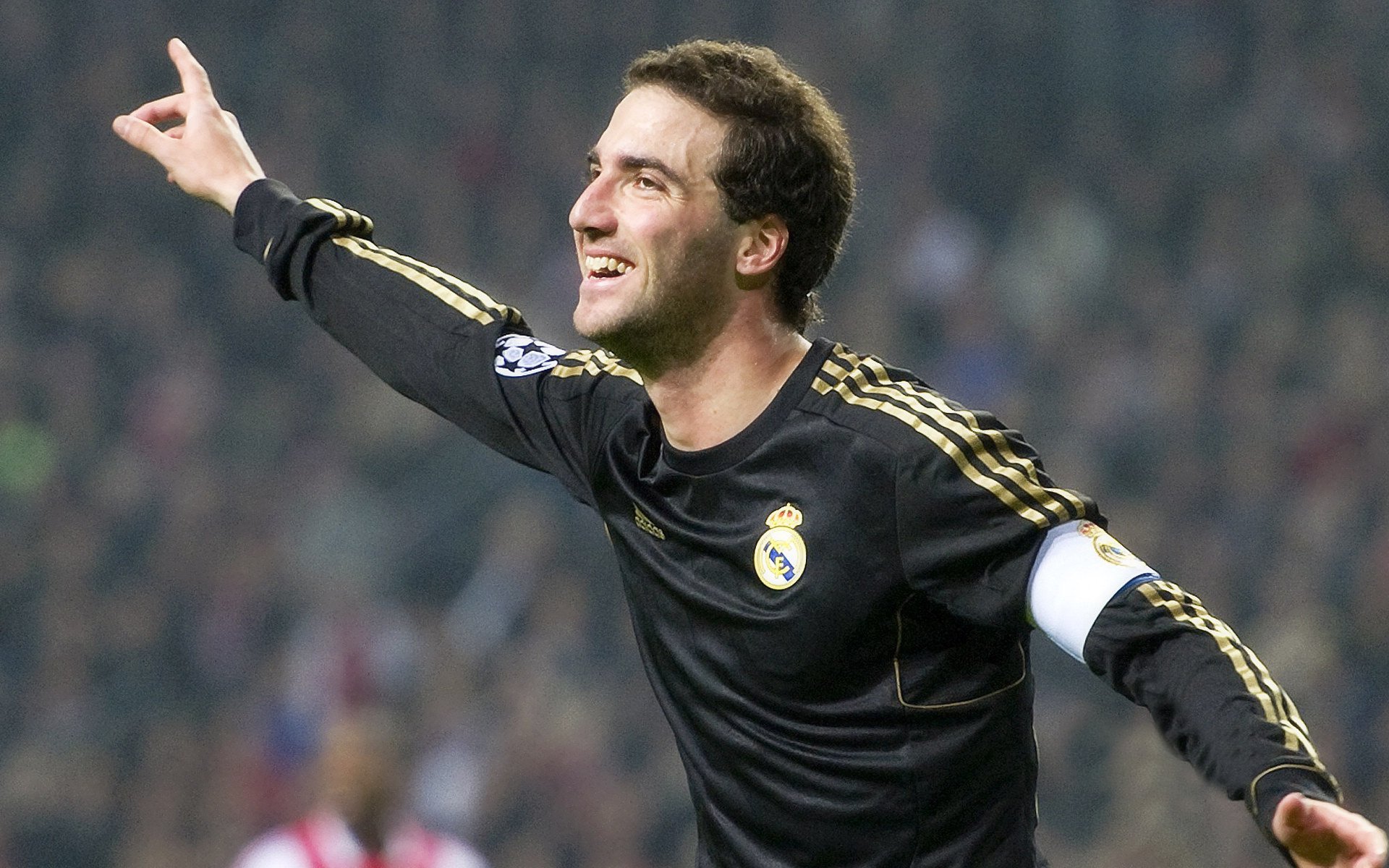 绿茵场上的逆袭，洪都拉斯掀翻尼日利亚背后的足球哲学