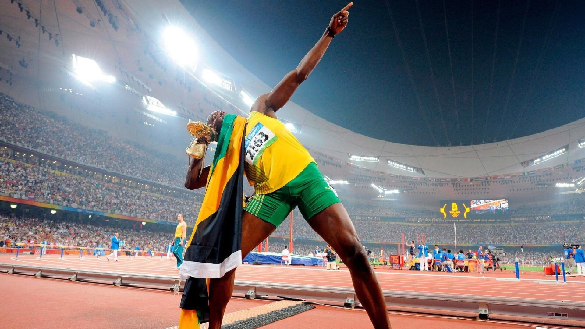 从洪都拉斯到挪威，奥斯梅恩的教科书式表现如何跨越地理与战术的边界