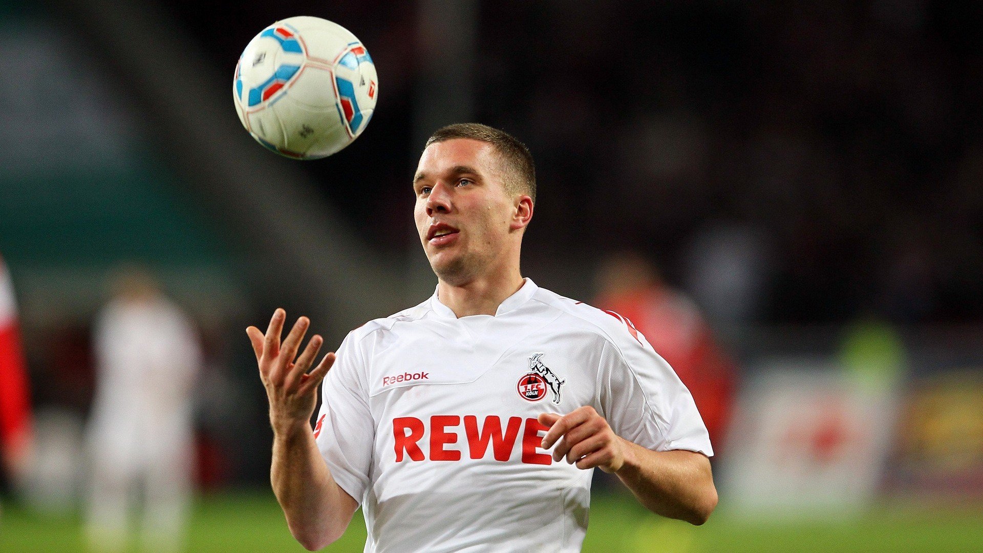 孤胆骑士与银色战马，阿隆索扛起阿斯顿马丁，力克雷诺的传奇一役