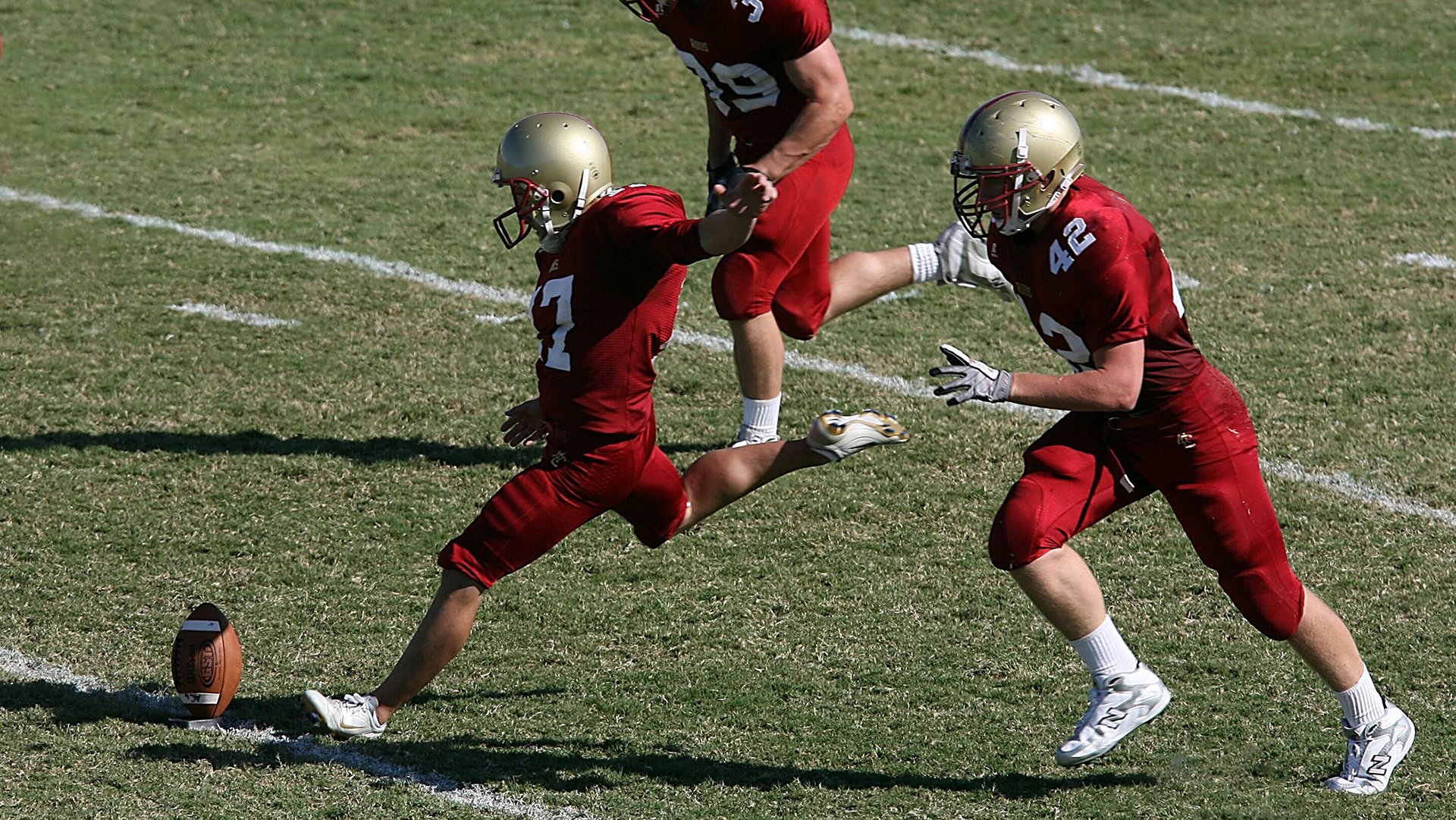 赛道上的心跳时刻，诺里斯高光表现，红牛车队绝杀法拉利